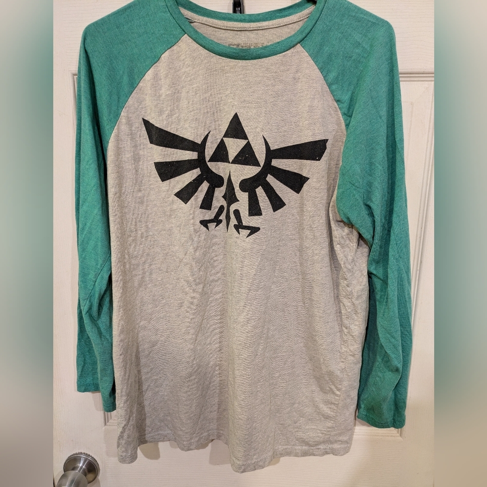 The Legend of Zelda Men's L Green and Gray Long Sleeve Shirt